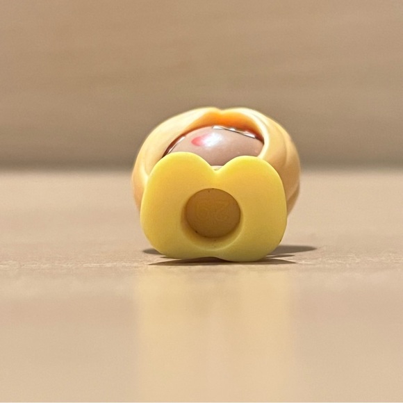 RARE Gift ‘Ems Girl Figure Spain Latina W Blonde Bob Hair Haircut Red and Yellow - Picture 3 of 4